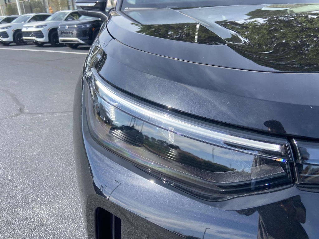 New 2026 Volkswagen Tiguan SE Sport Utility