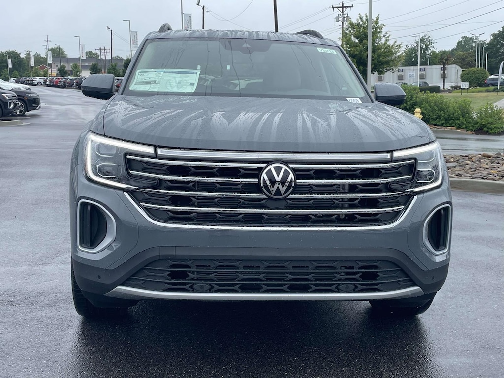 New 2026 Volkswagen Atlas 2.0T SE w/Technology Sport Utility