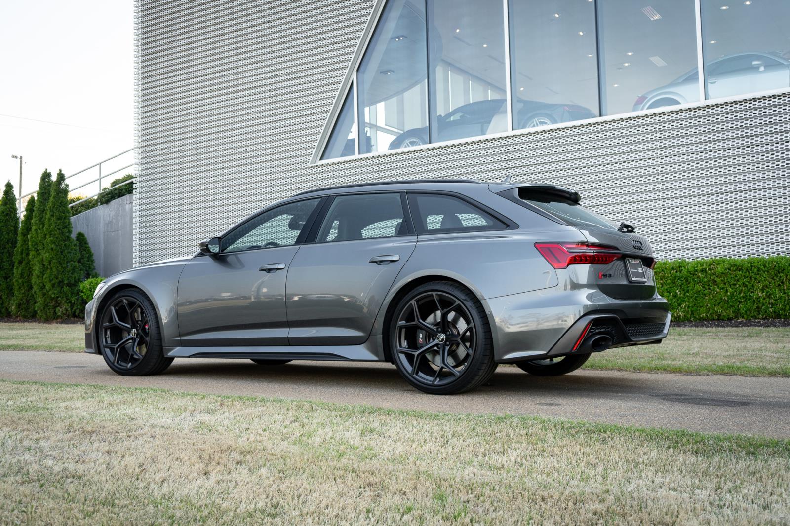 2024 Audi RS 6 Avant Base - Photo 14