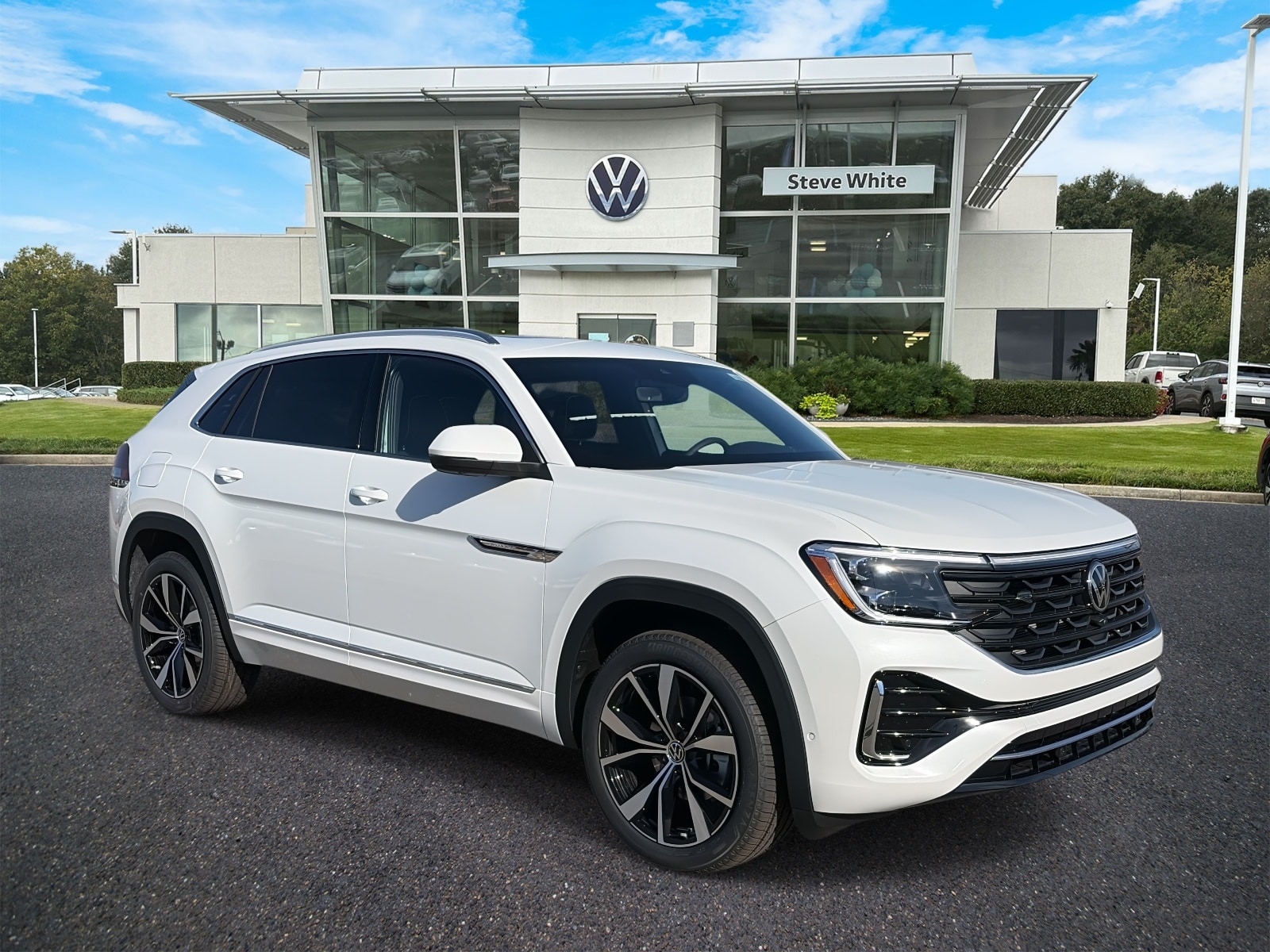 2026 Volkswagen Atlas Cross Sport SEL Premium R-LINE's photo