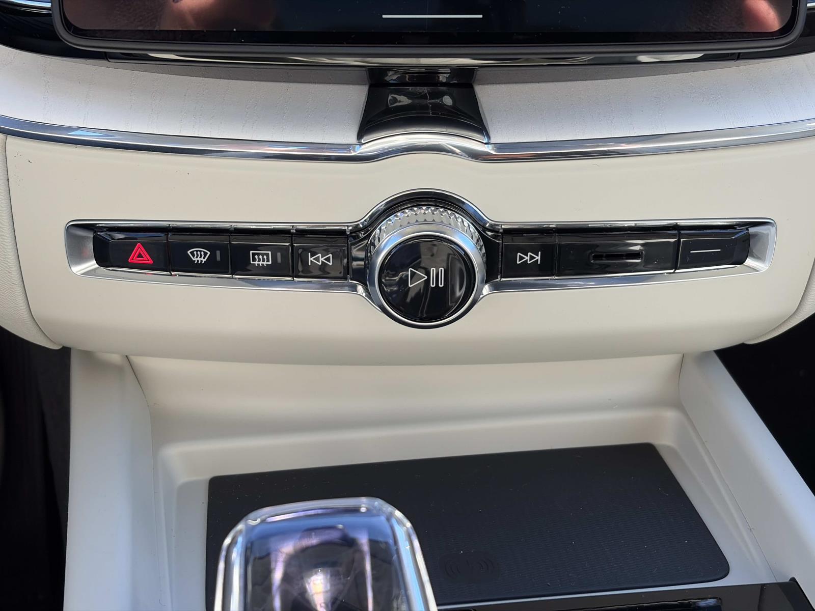2026 Volvo XC60 Ultra - Photo 30