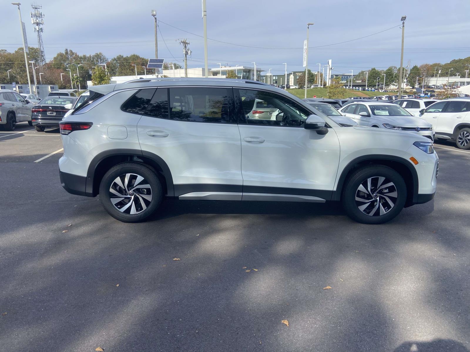 2026 Volkswagen Tiguan S - Photo 10