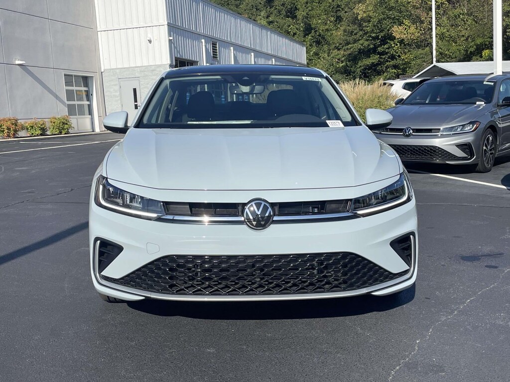 New 2026 Volkswagen Jetta 1.5T SE Car