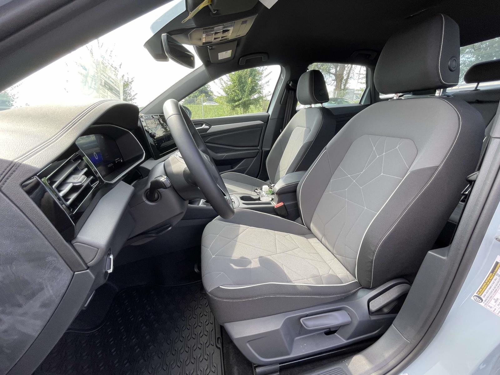 2026 Volkswagen Jetta Sport - Photo 16
