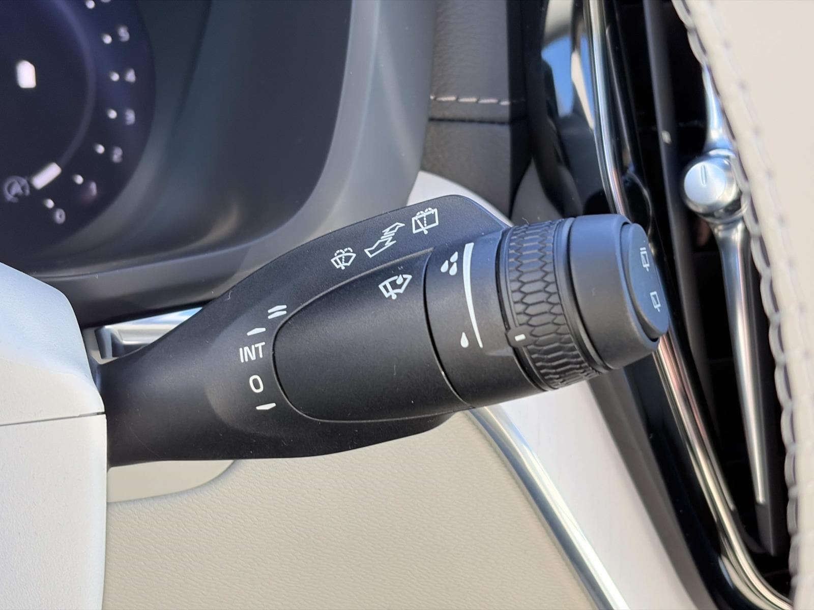 2026 Volvo XC60 Ultra - Photo 25