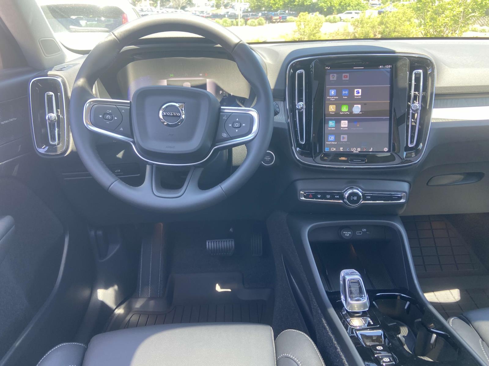 2025 Volvo XC40 Ultra - Photo 14