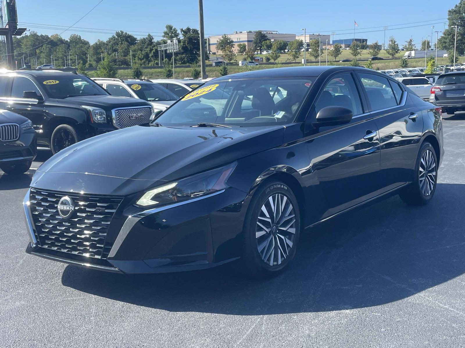 Used 2024 Nissan Altima 2.5 SV Sedan Car