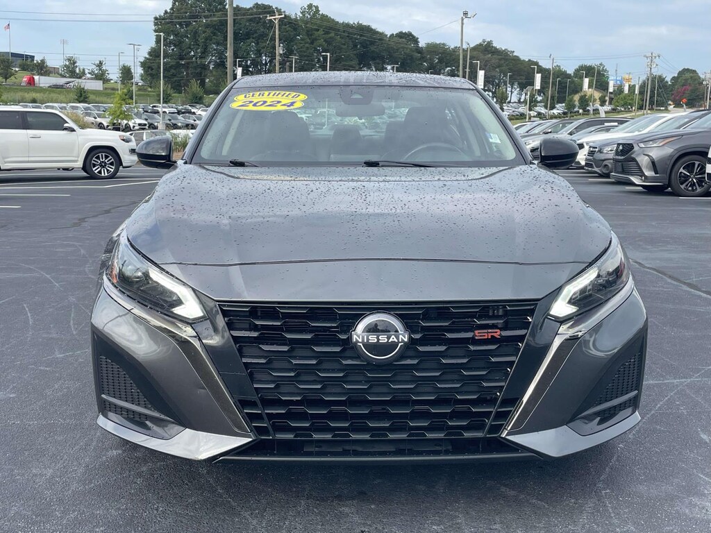 Used 2024 Nissan Altima 2.5 SR Sedan Car