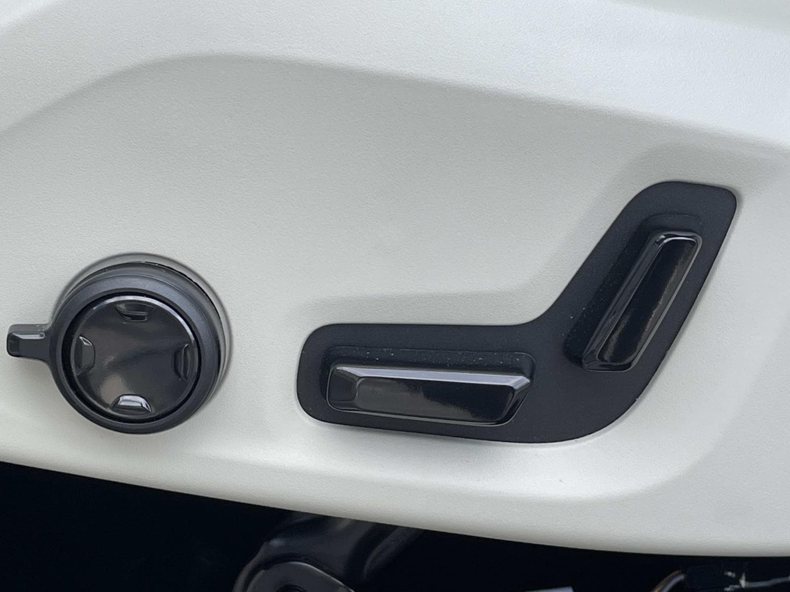 2026 Volvo XC90 Ultra - Photo 19