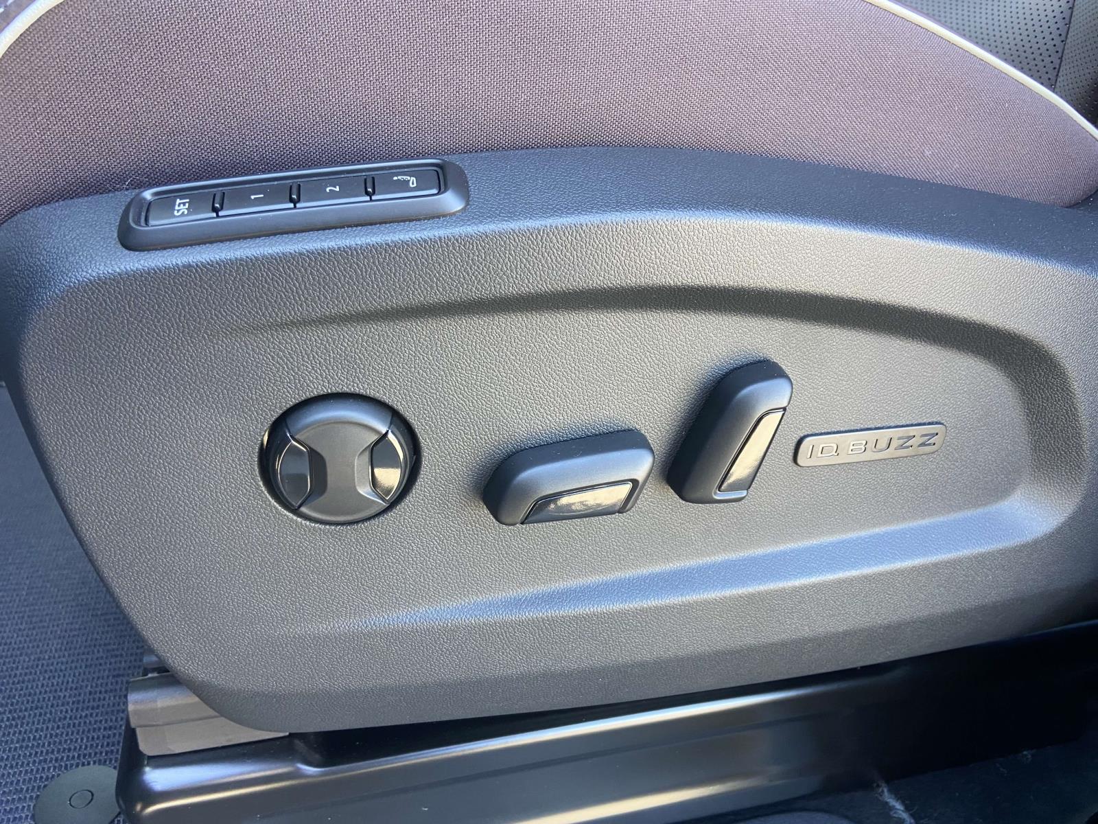 2025 Volkswagen ID. Buzz PRO S - Photo 18