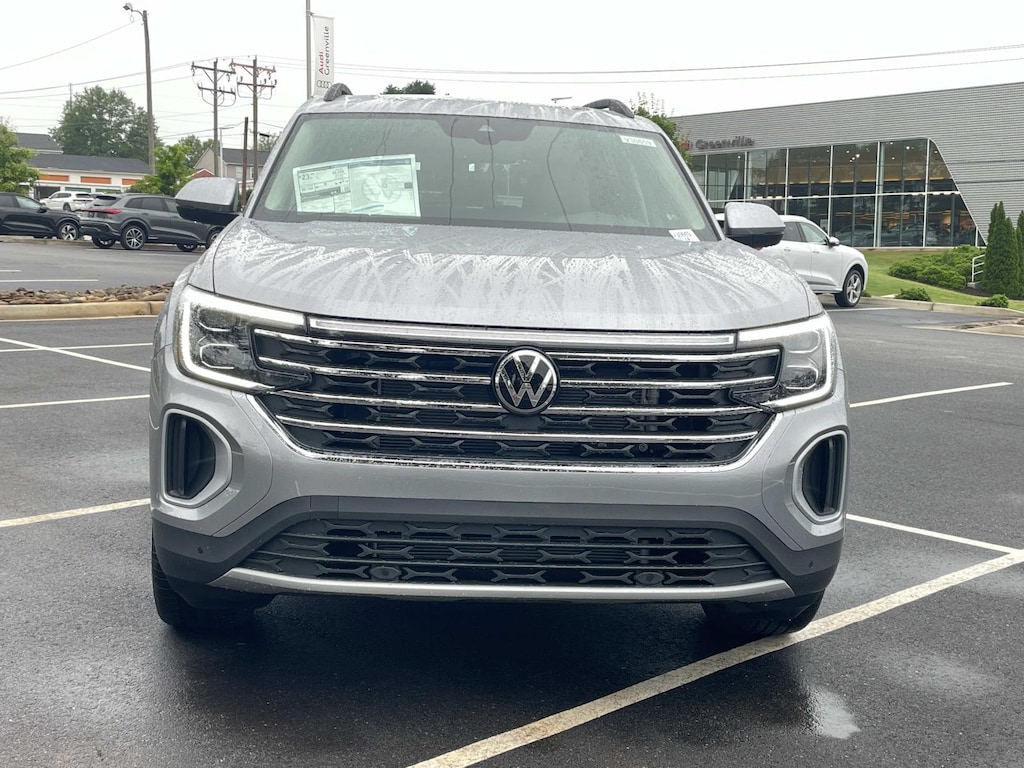 New 2026 Volkswagen Atlas 2.0T SE w/Technology Sport Utility