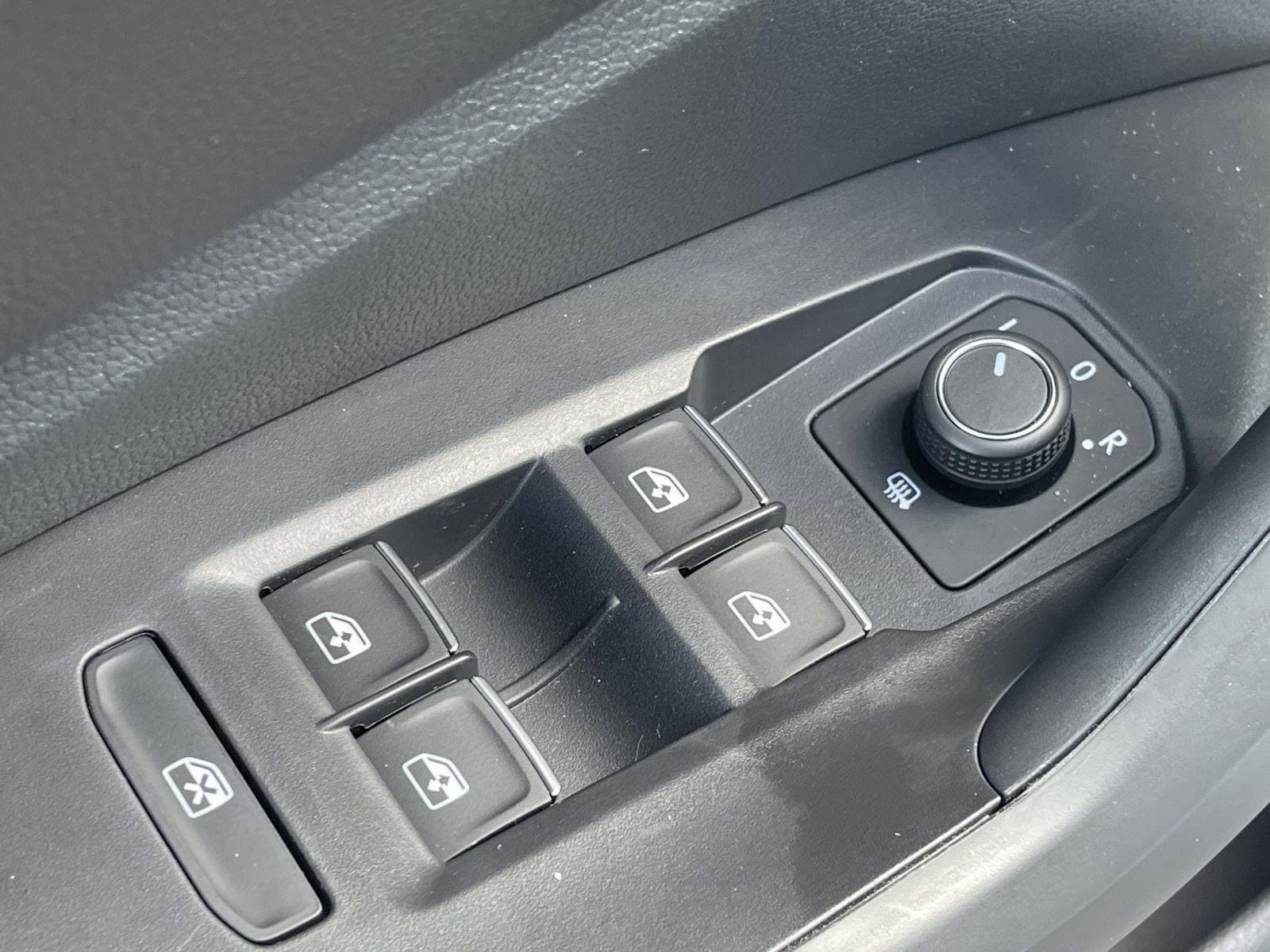 2026 Volkswagen Jetta Sport - Photo 14