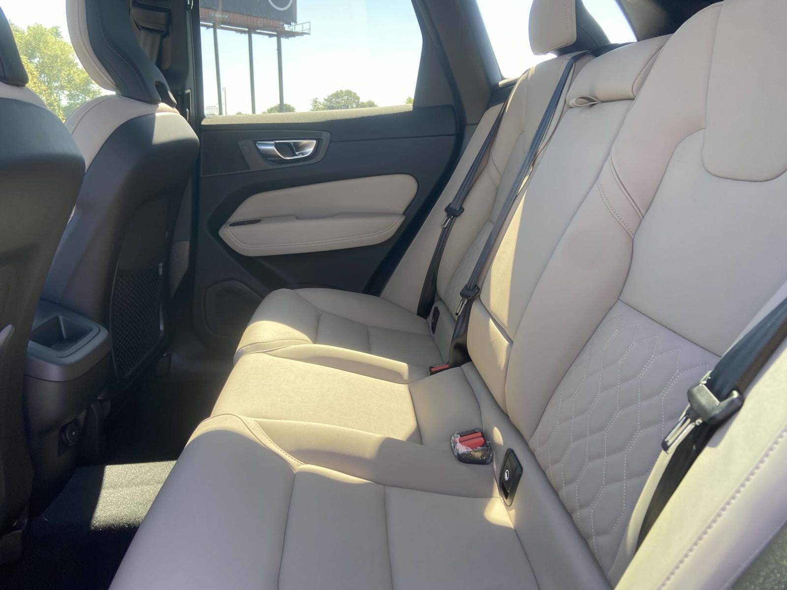 2026 Volvo XC60 Core - Photo 13