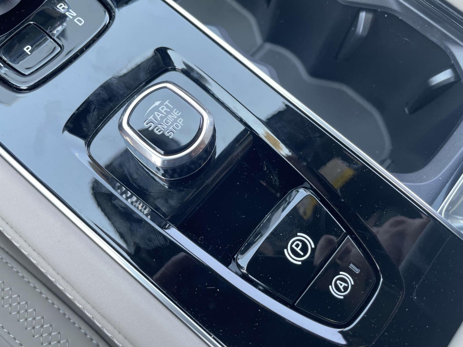 2026 Volvo XC90 Plus - Photo 29