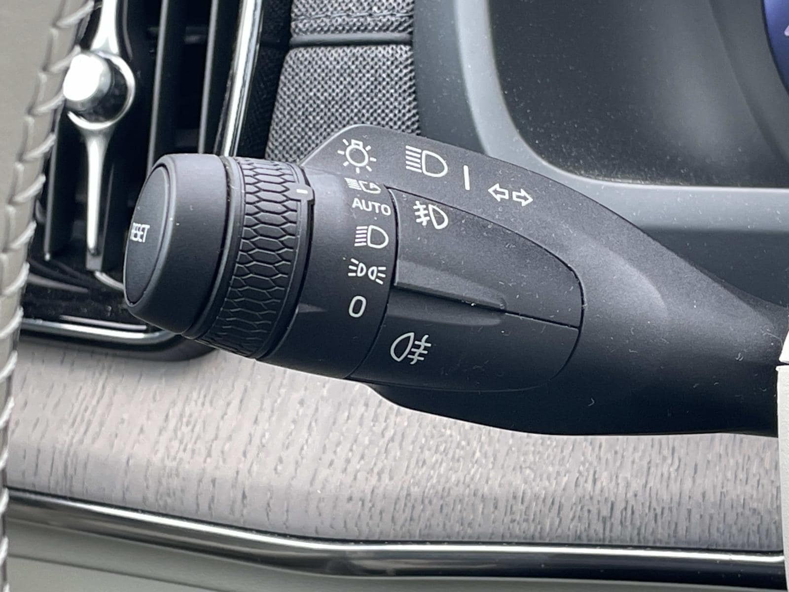 2026 Volvo XC90 Ultra - Photo 25