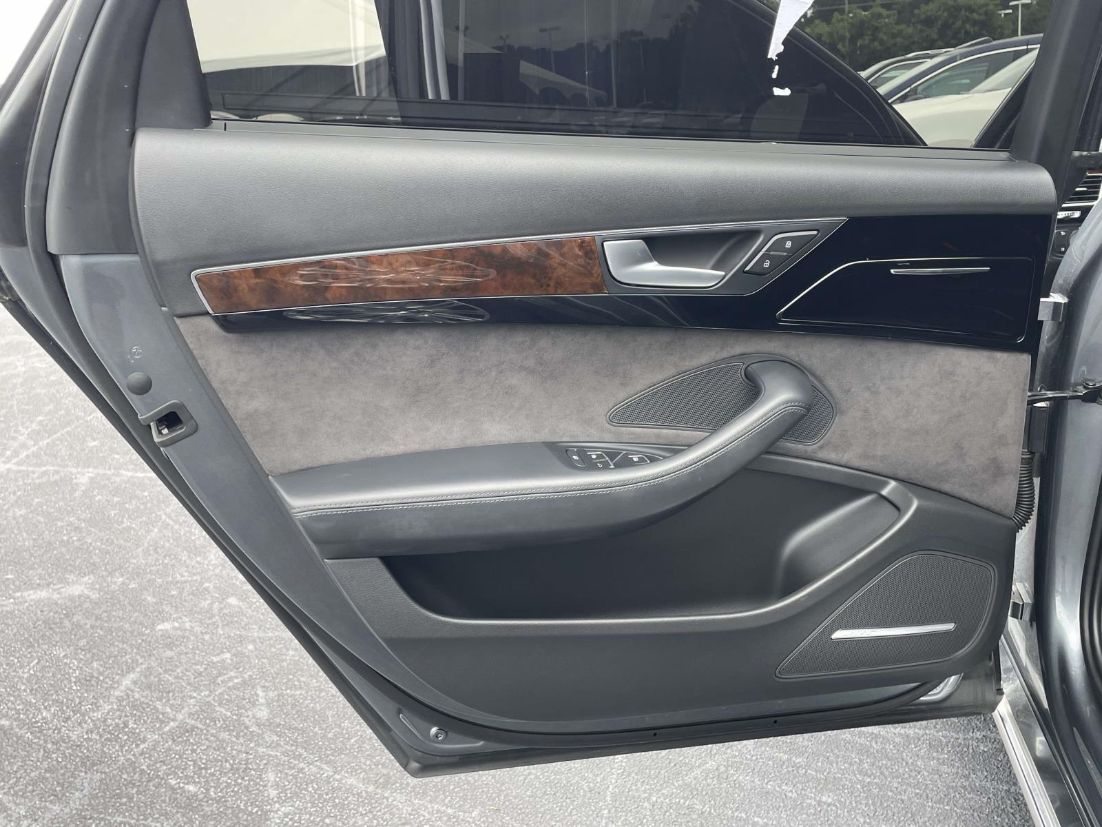 2015 Audi A8 Base - Photo 11