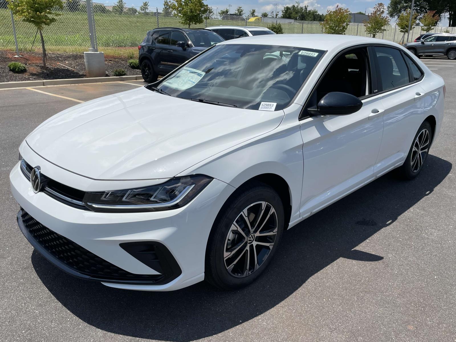 2025 Volkswagen Jetta 1.5T Sport photo 3