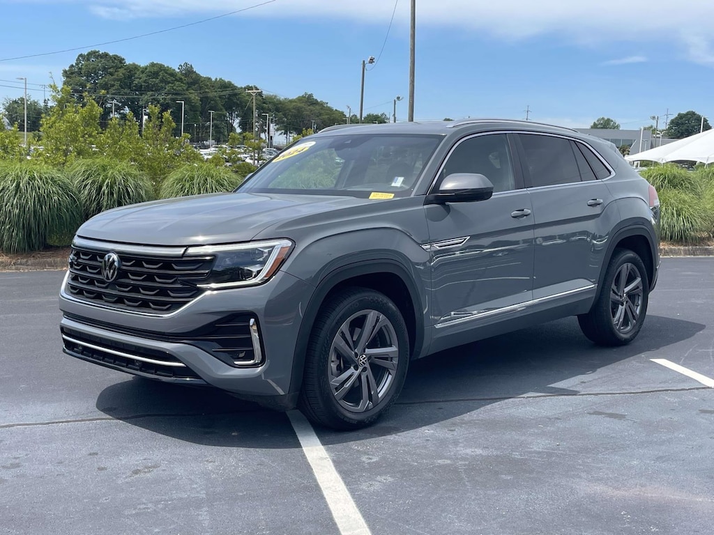 Certified 2024 Volkswagen Atlas Cross Sport 2.0T SEL R-Line 4MOTION Sport Utility