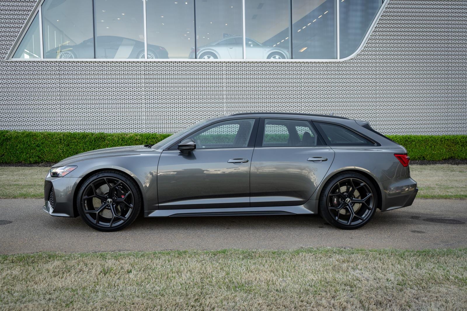 2024 Audi RS 6 Avant Base - Photo 10