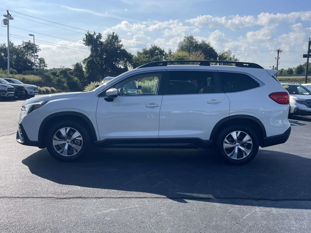 Used 2024 Subaru Ascent Premium 8-Passenger Sport Utility