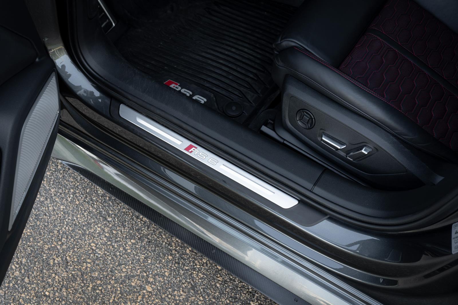 2024 Audi RS 6 Avant Base - Photo 38