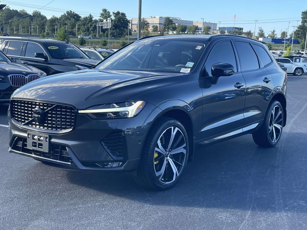 Used 2023 Volvo XC60 B5 AWD Ultimate Dark Theme Sport Utility