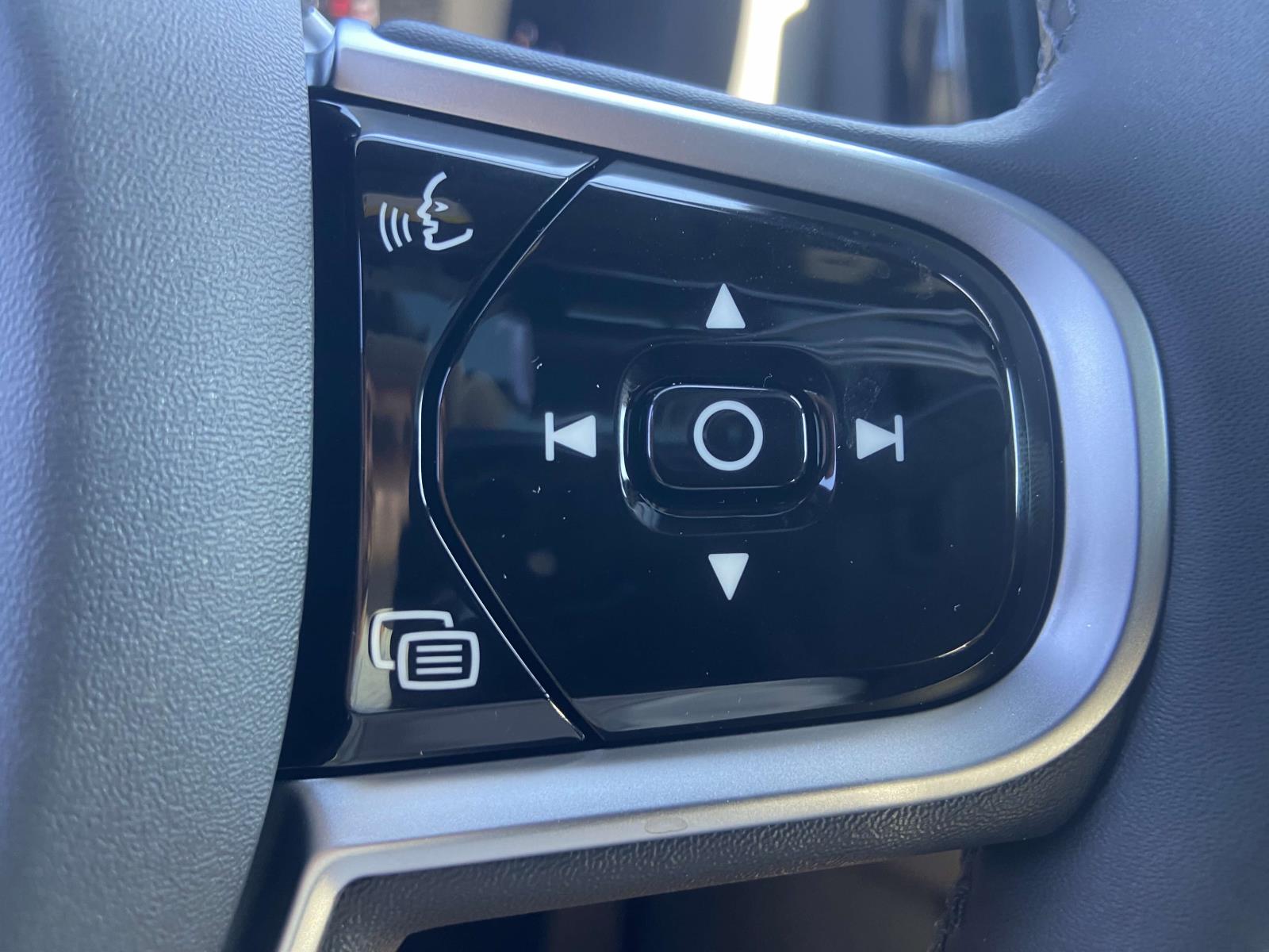 2026 Volvo XC60 Core - Photo 24
