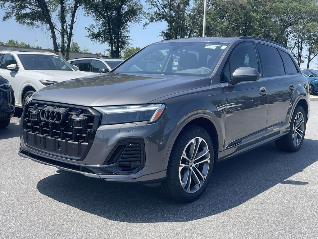 New 2026 Audi Q7 45 Premium Sport Utility