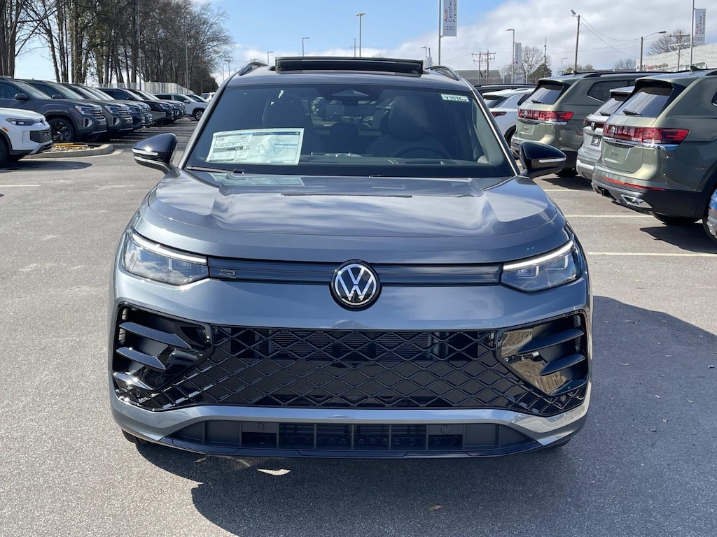 New 2026 Volkswagen Tiguan 2.0T SE R-Line Black FWD Sport Utility