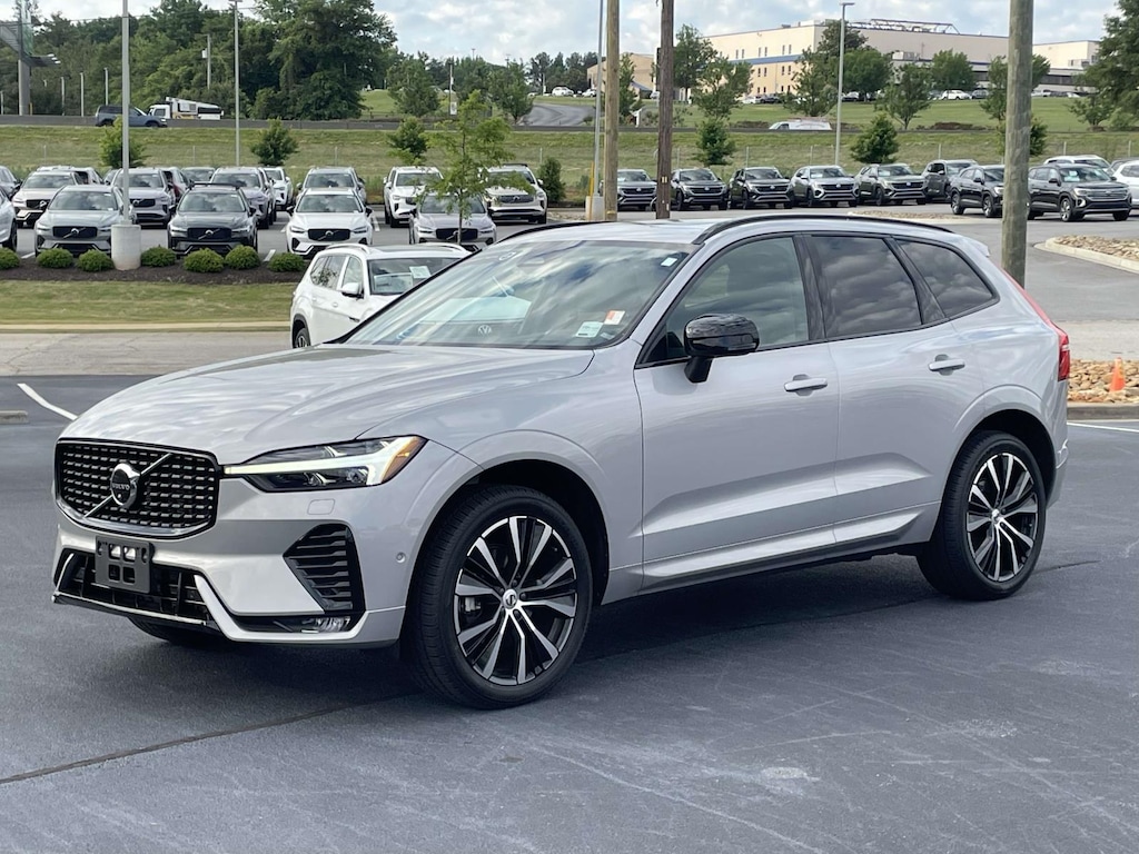 Used 2023 Volvo XC60 B5 AWD Ultimate Dark Theme Sport Utility