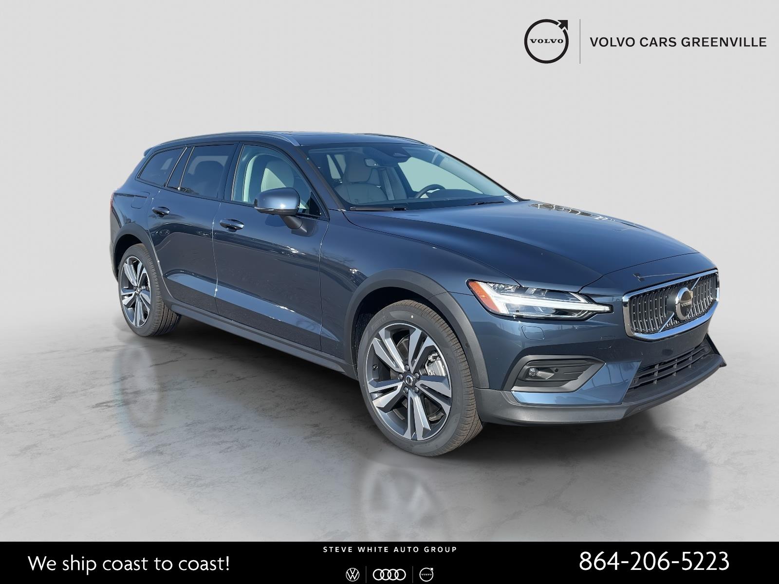 2026 Volvo V60 Cross Country B5 Plus AWD's photo
