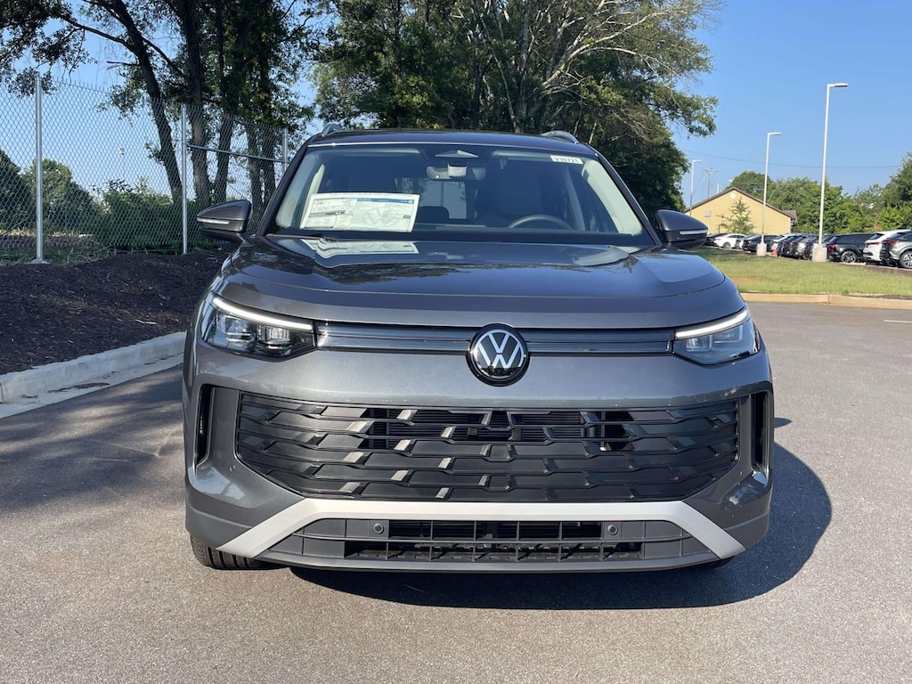 New 2026 Volkswagen Tiguan 2.0T SE Sport Utility