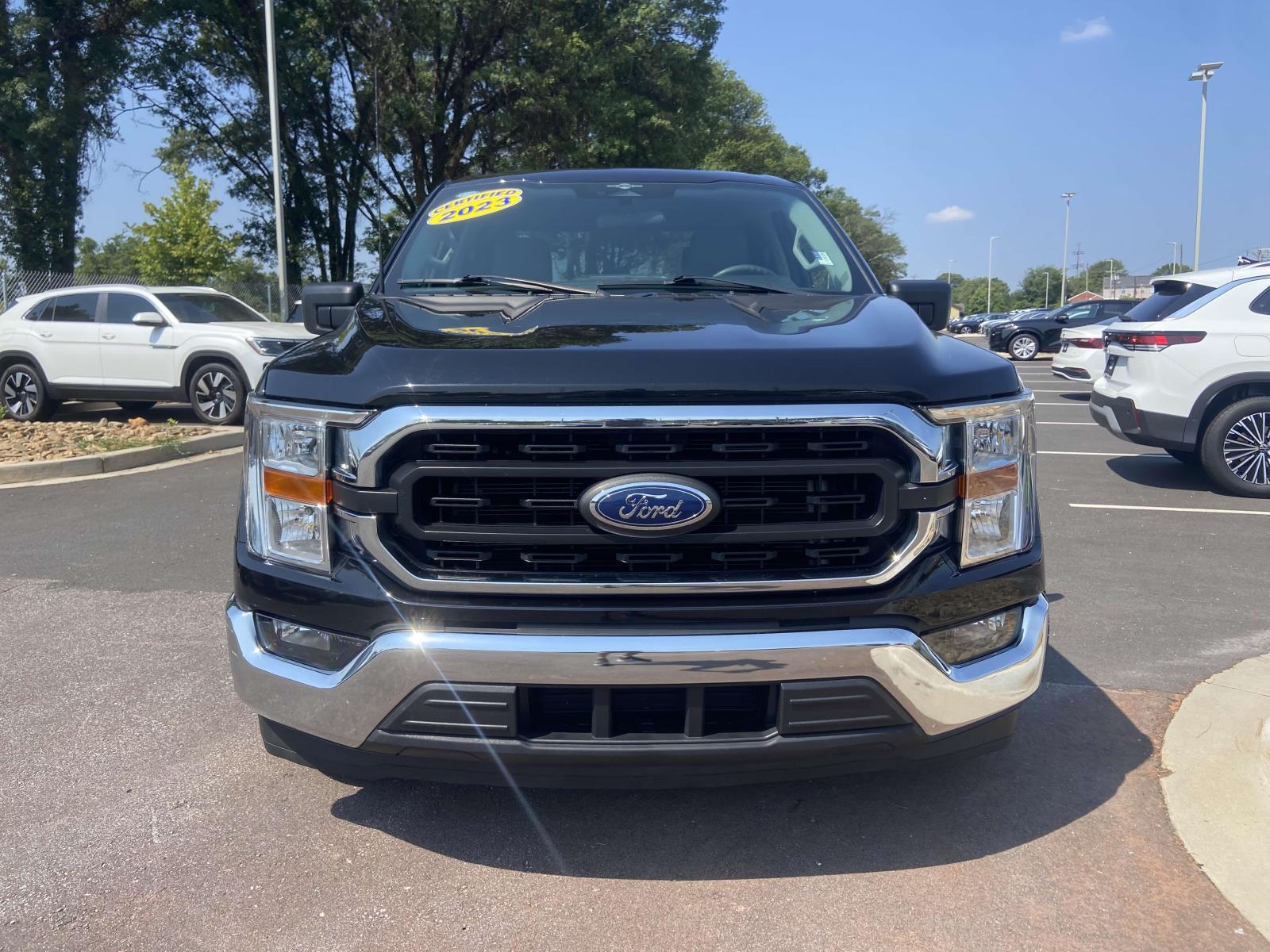 2023 Ford F-150 XLT photo 2