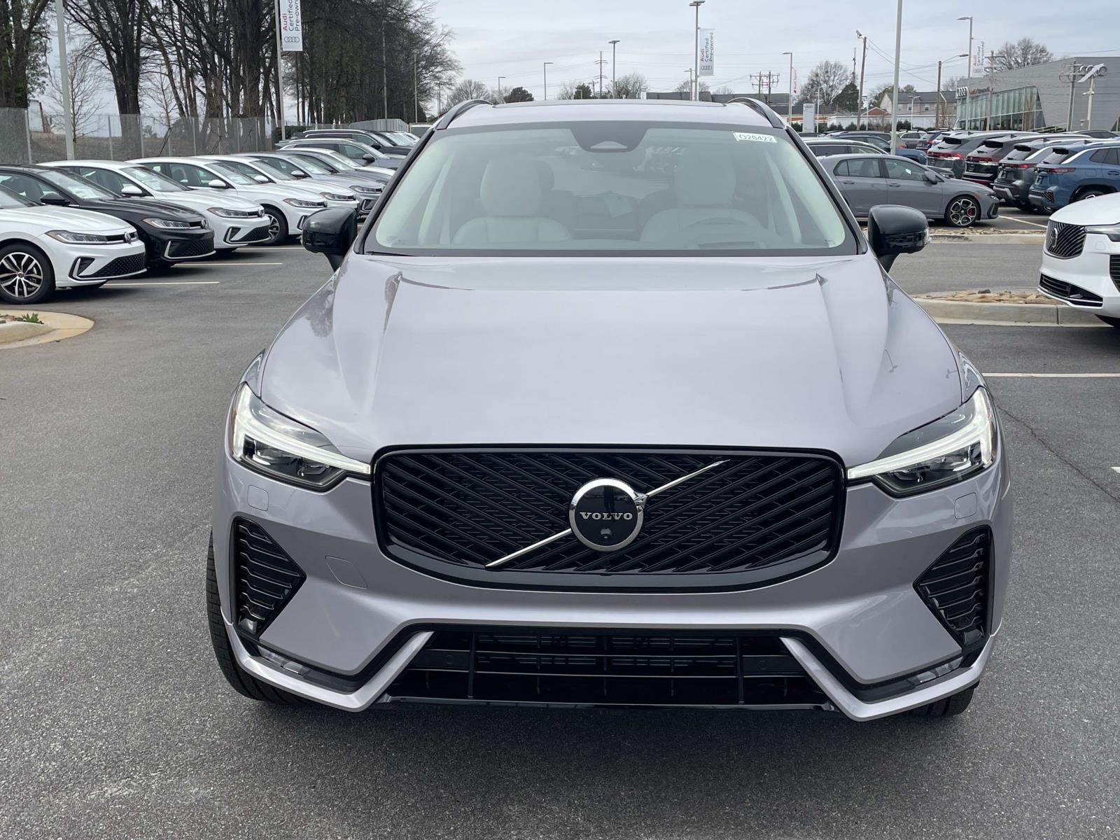 New 2026 Volvo XC60 B5 AWD Ultra Sport Utility