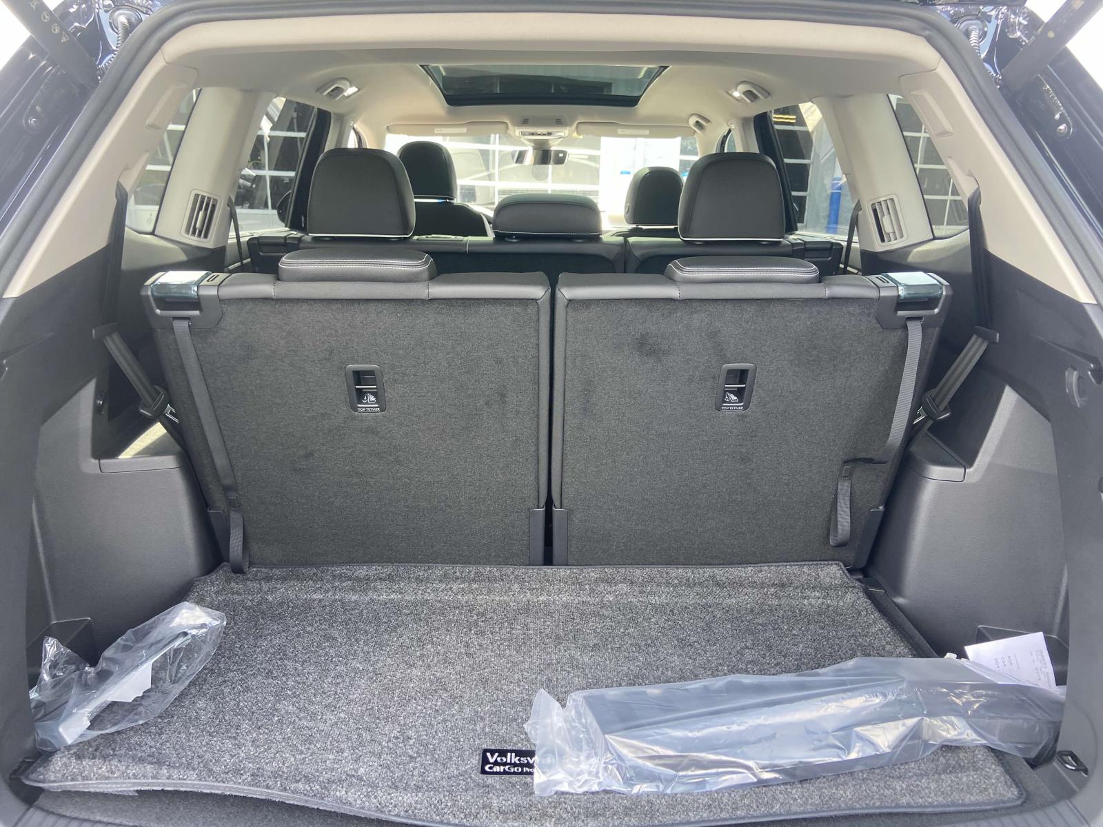 2026 Volkswagen Atlas SEL Premium R-Line - Photo 12