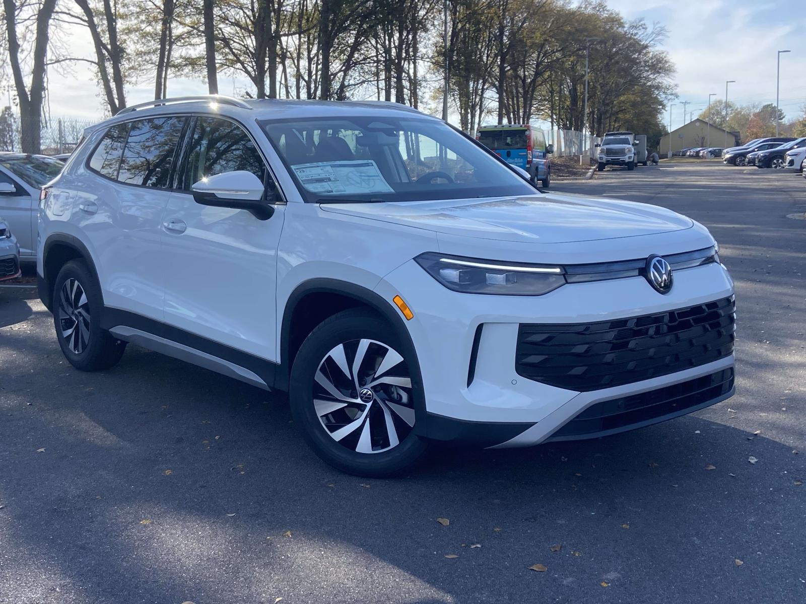 2026 Volkswagen Tiguan S's photo