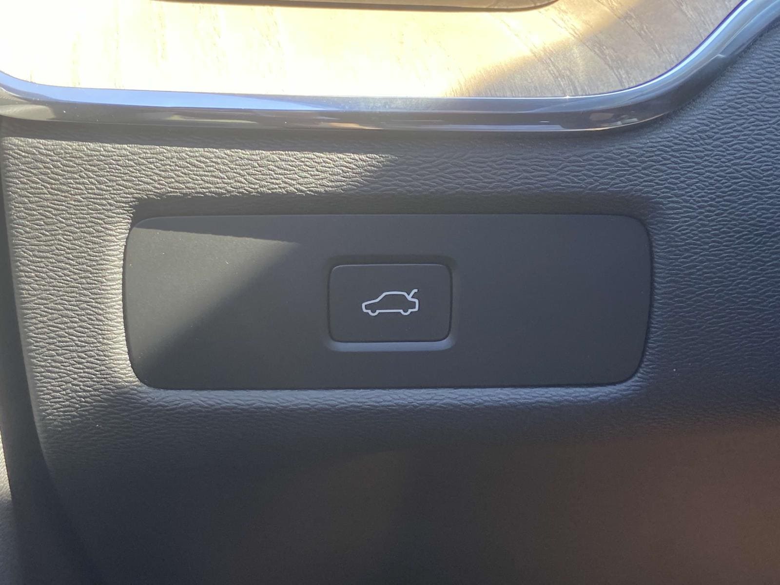 2026 Volvo XC60 Core - Photo 22