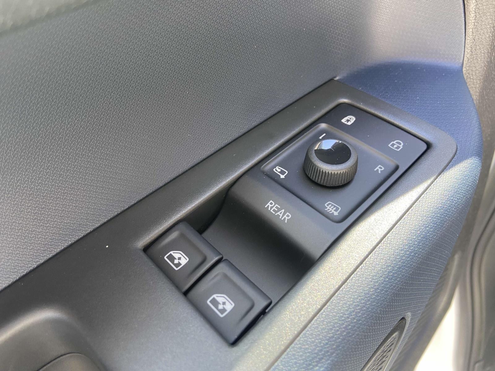 2025 Volkswagen ID. Buzz PRO S - Photo 21