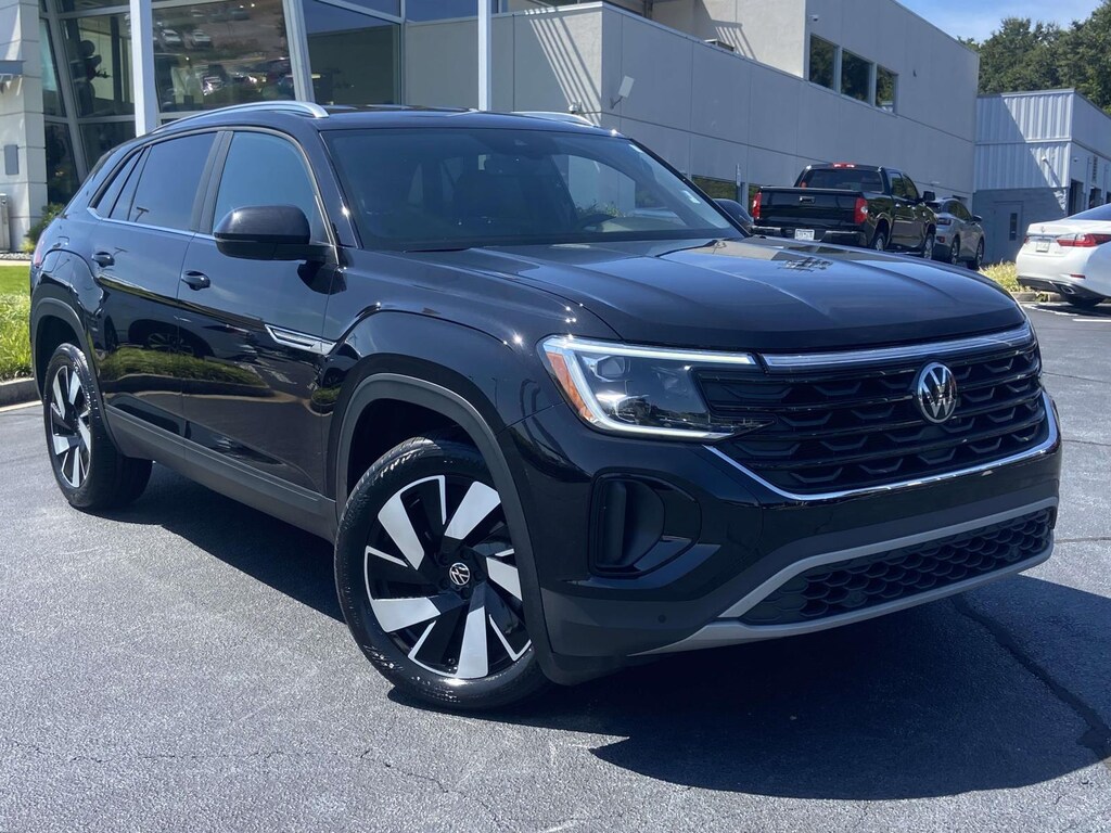 Certified 2024 Volkswagen Atlas Cross Sport 2.0T SE w/Technology FWD Sport Utility