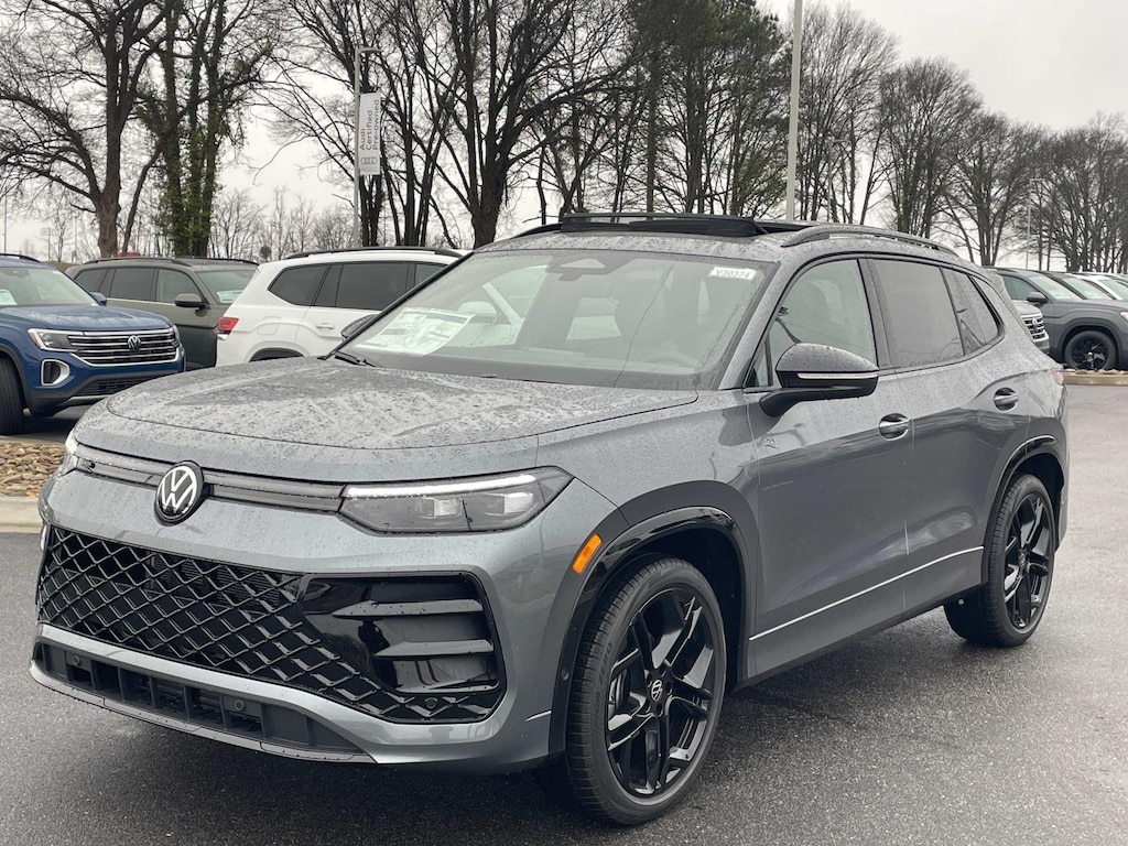 New 2026 Volkswagen Tiguan 2.0T SE R-Line Black FWD Sport Utility