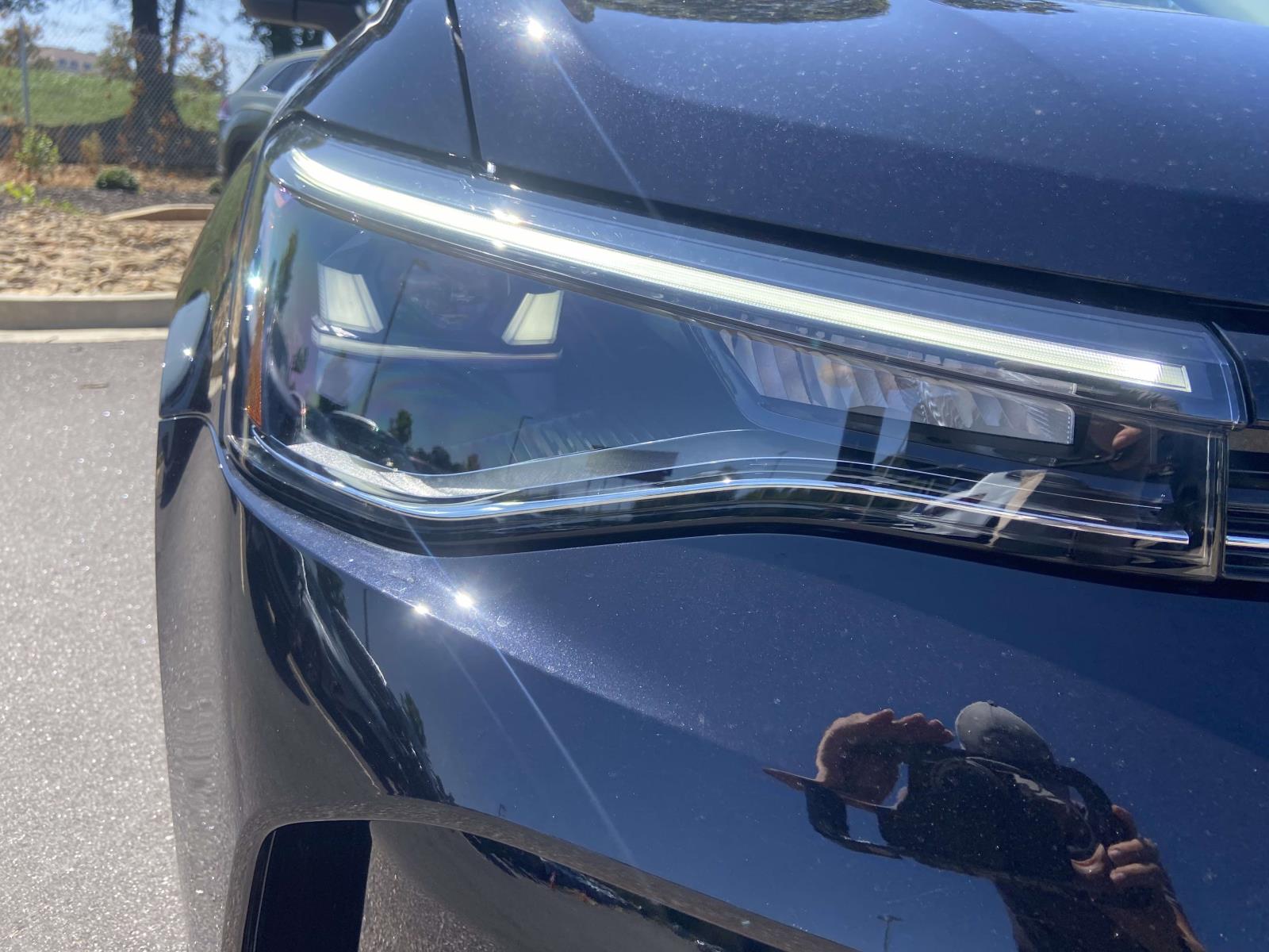 2025 Volkswagen Taos S photo 3