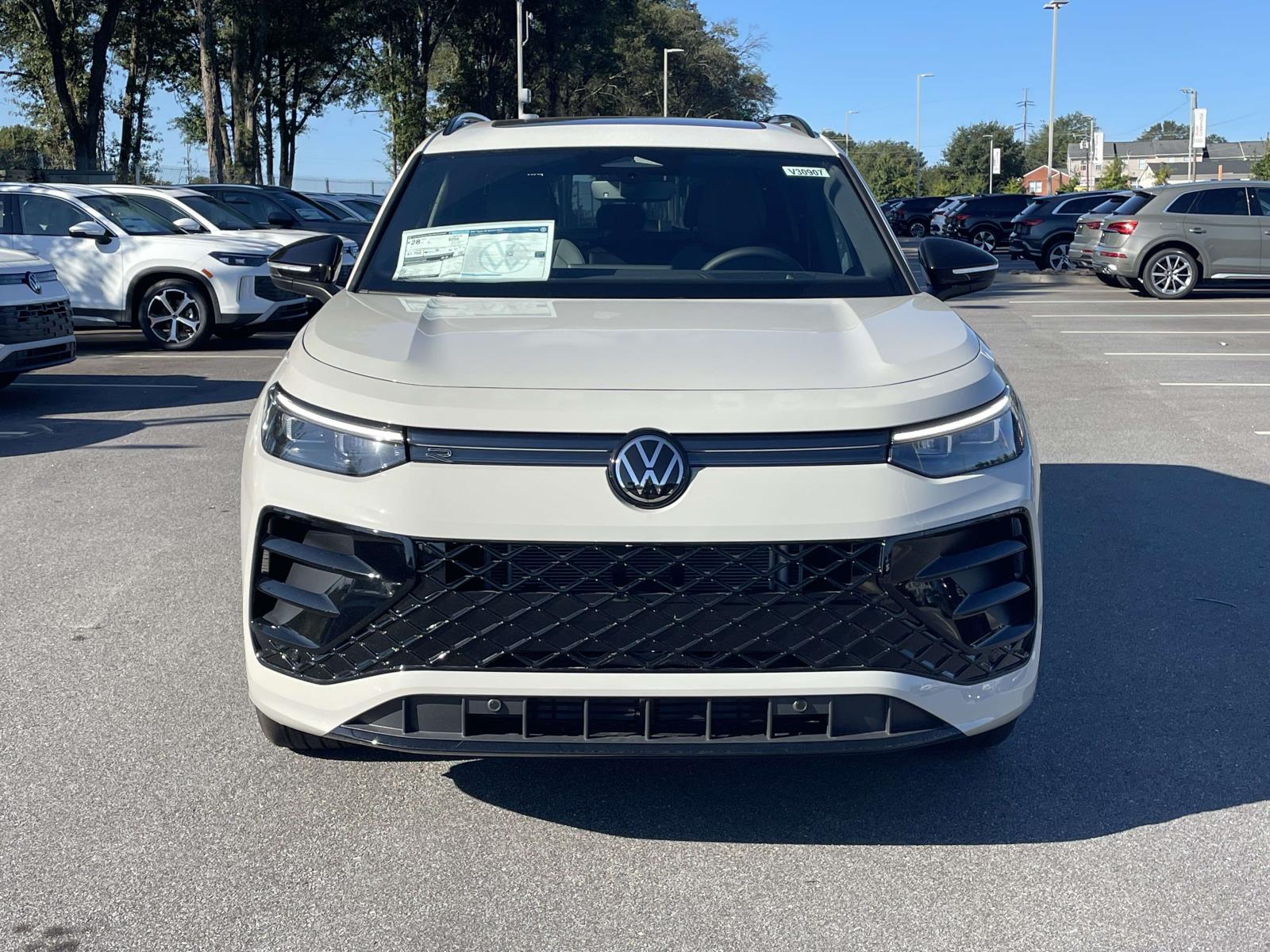 New 2026 Volkswagen Tiguan 2.0T SE R-Line Black Sport Utility