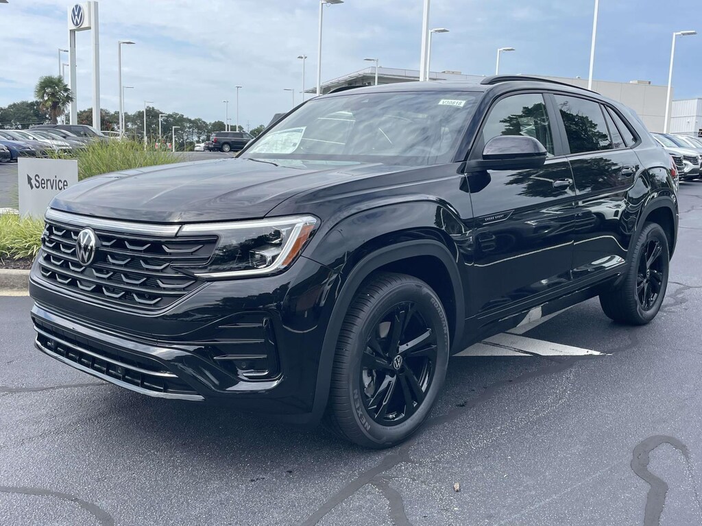 New 2026 Volkswagen Atlas Cross Sport 2.0T SEL R-Line Black Sport Utility