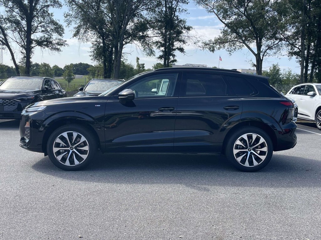 New 2026 Audi Q3 S line Sport Utility