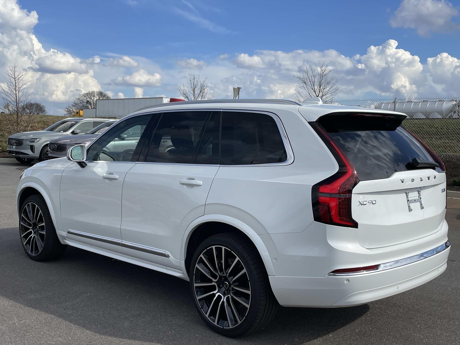 2026 Volvo XC90 Ultra - Photo 5