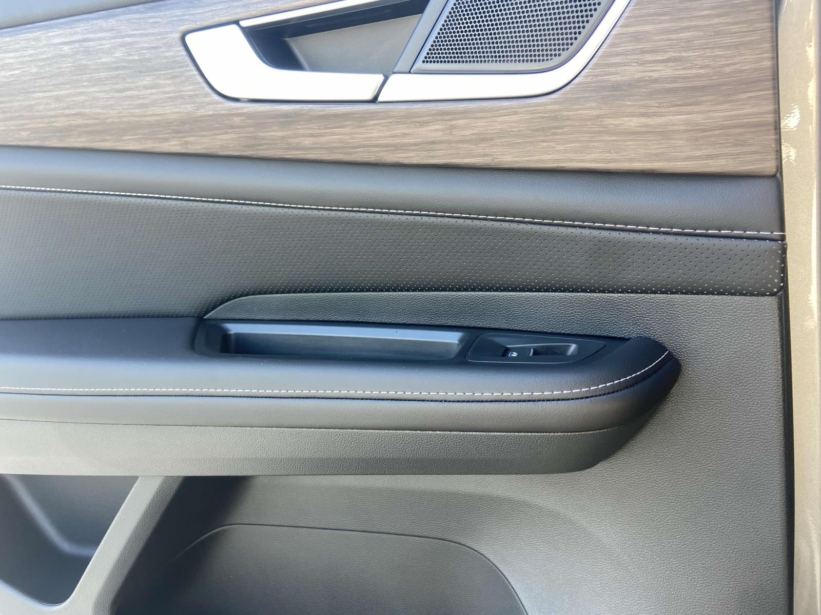 2026 Volkswagen Atlas SEL - Photo 17