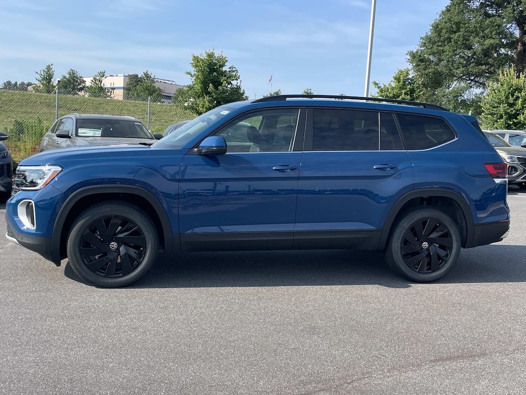New 2026 Volkswagen Atlas 2.0T SE w/Technology Sport Utility