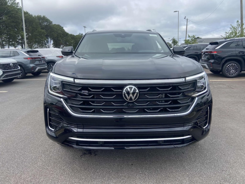 New 2025 Volkswagen Atlas Cross Sport 2.0T SEL Premium R-Line Sport Utility