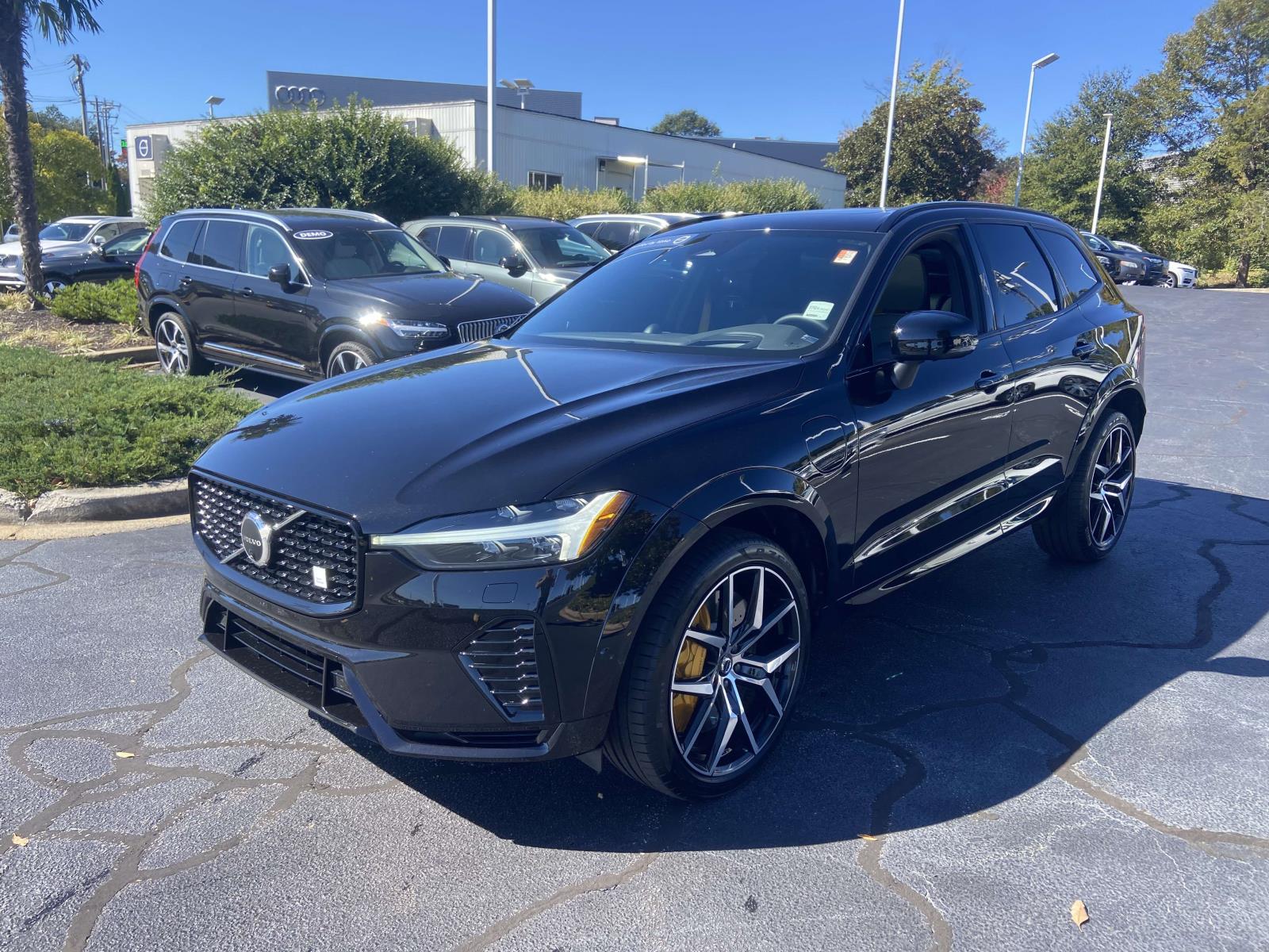 2025 Volvo XC60 Hybrid T8 Polestar photo 3