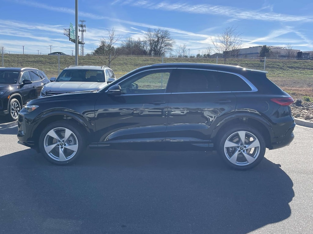 New 2025 Audi Q5 2.0T Premium Plus Sport Utility